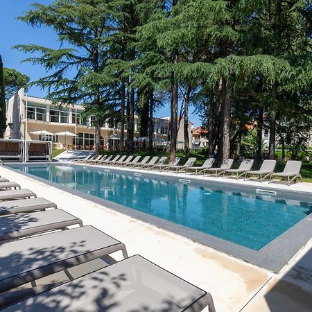 Hotel Emaus Novigrad Istria Buitenkant foto