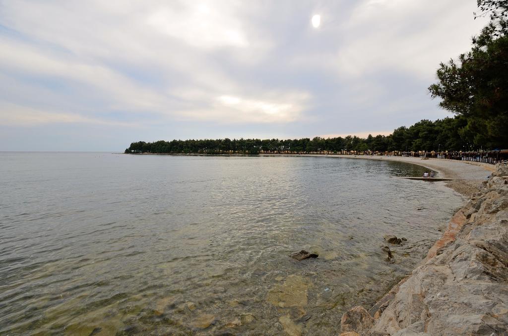 Hotel Emaus Novigrad Istria Buitenkant foto
